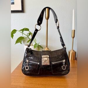 Vintage Guess Y2K Black Croc-Embossed Shoulder Bag with Silver Hardware